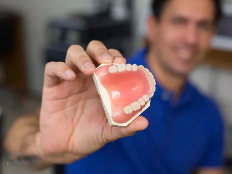 wear my flipper after dental implant_1