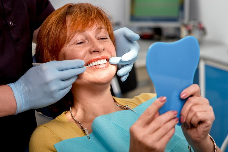 can vaping cause dental implant failure